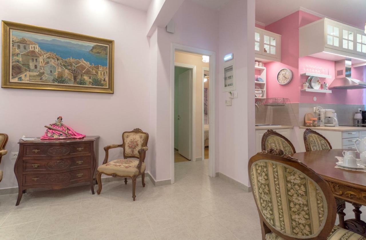 Lovely Apartment In เอเธนส์ ภายนอก รูปภาพ